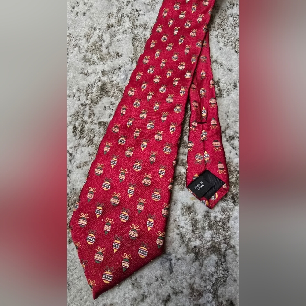 Noel Holiday Collection Red Patterned Christmas Balls Holiday Red Men's Tie